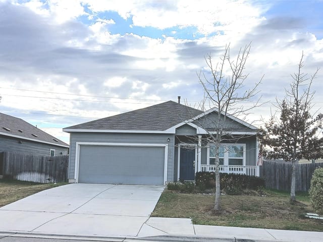 504 Gabriels Bluff Dr