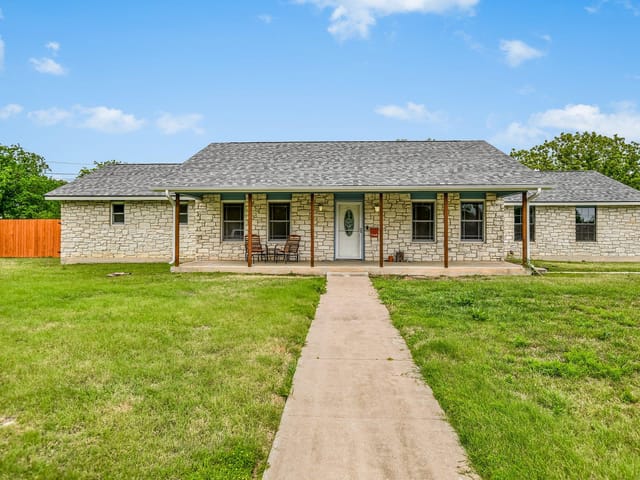 50401 Indian Creek Dr