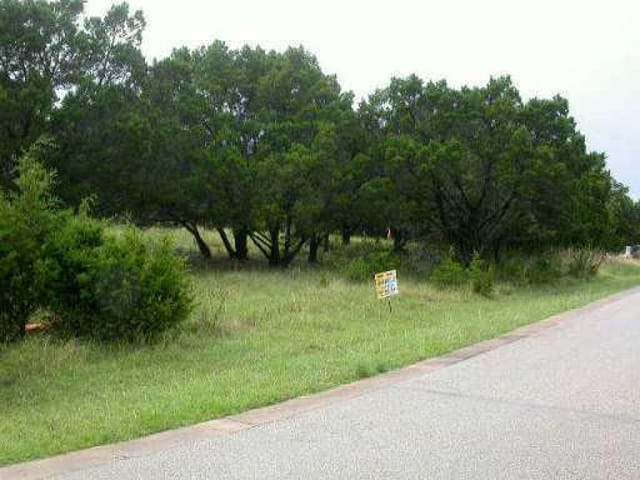 506 Lakeland CIR