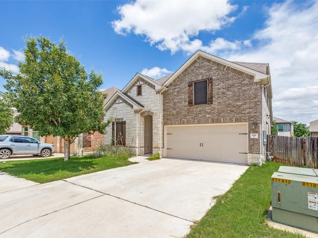 508 Peregrine WAY