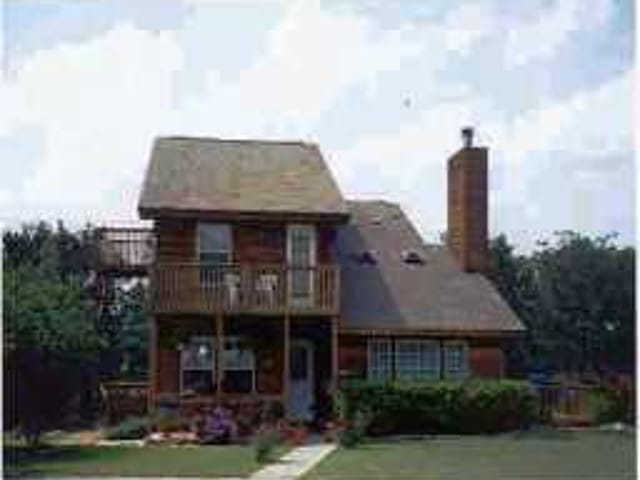 5200 SERRANO TRL