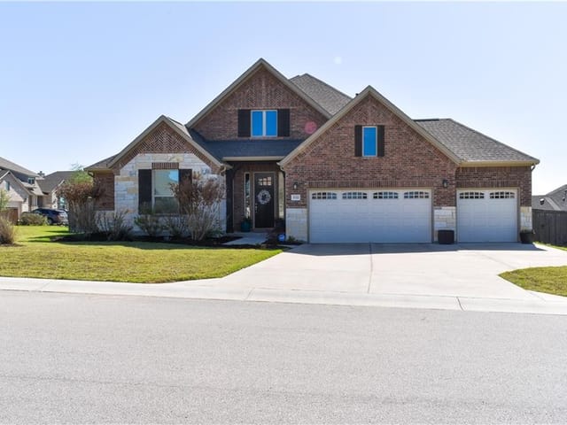 532 Stone River Dr