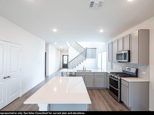 541 Yellowstone Dr