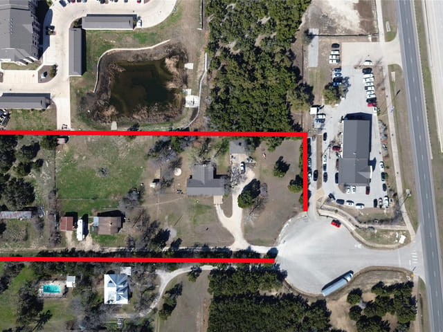 561 Woodview Dr