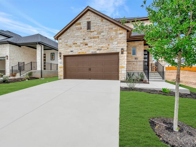 564 Darley Oak Dr