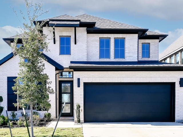 570 Bay Breeze Dr