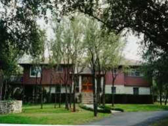 5705 LAKEVIEW DR