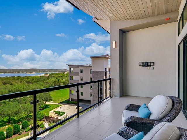 5921 Hiline RD Unit #1501