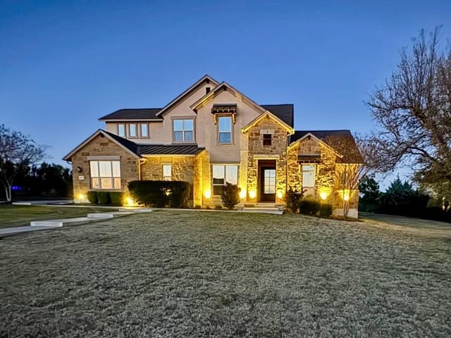 608 Brave Face St