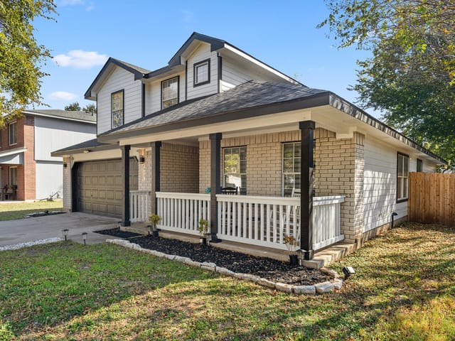 615 Barbara WAY