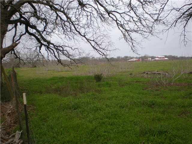 654 Old Pin Oak RD