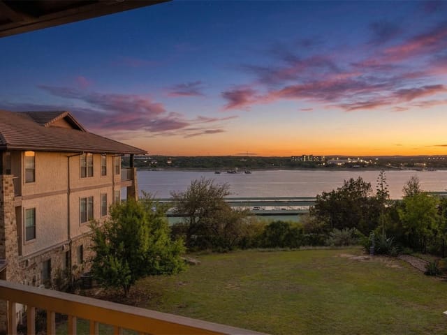 6712 Lantern View Dr Unit #302