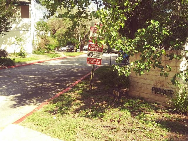 6718 Silvermine Dr Unit #1102