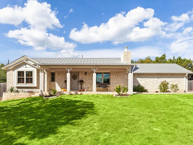 7008 Chinook Dr