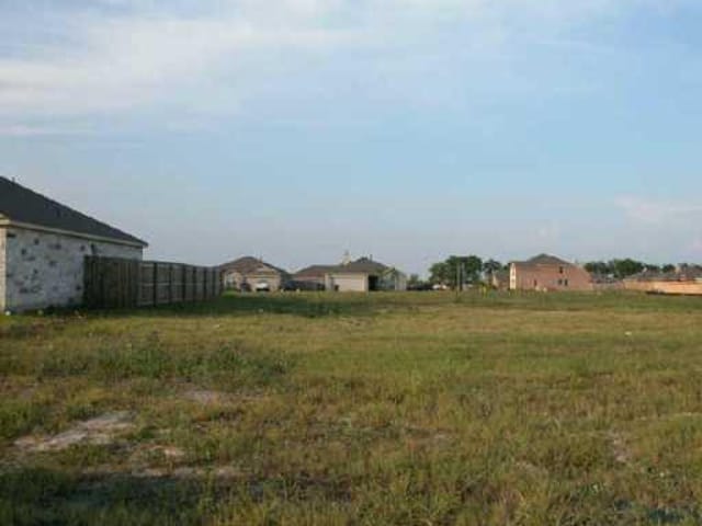 705 Kates WAY