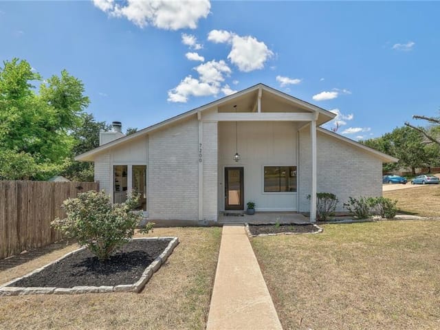 7200 Silvermine Dr