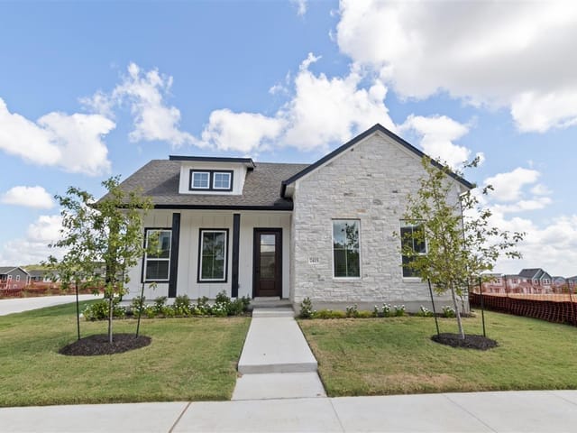 7415 Boyd Haven Dr