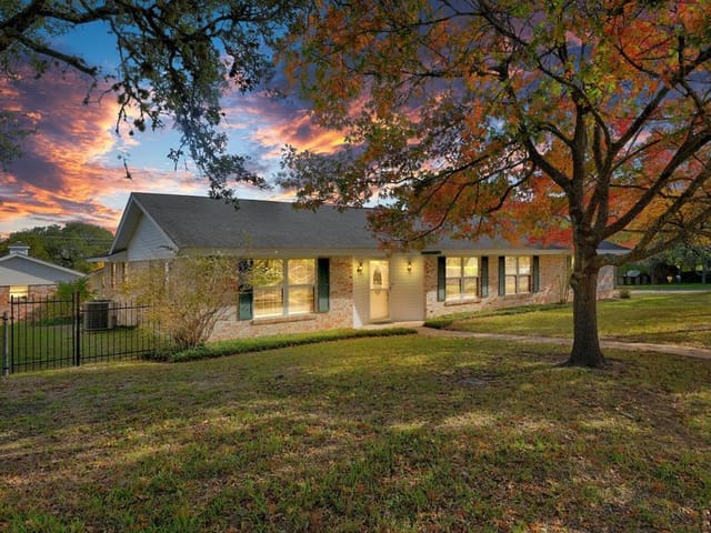 7500 Dawn Hill Cir