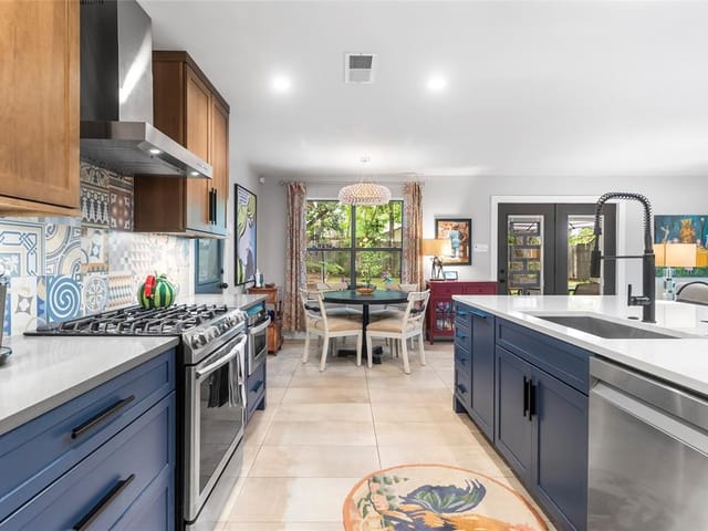 7509 Greenhaven Dr