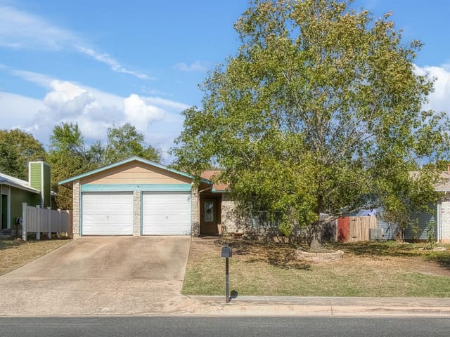 7620 Scenic Brook Dr
