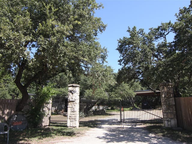 7806 & 7804 Indian Ridge Dr