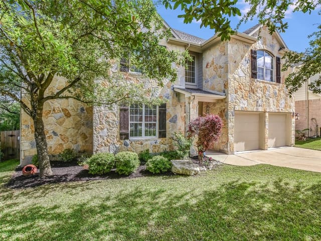7808 Menler Dr