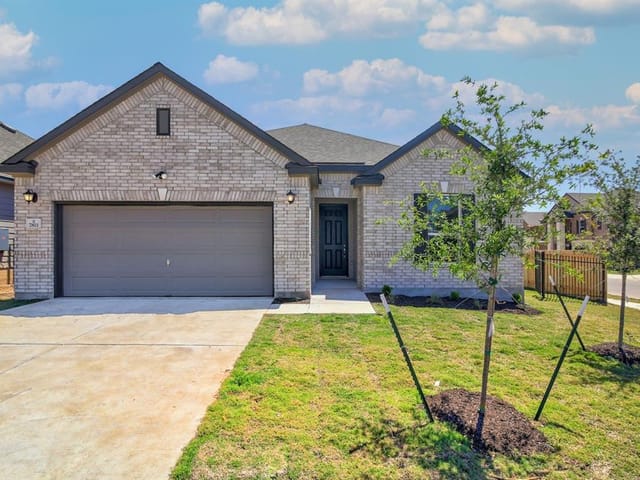 7811 Angelique Dr