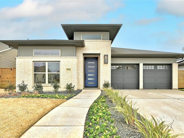 7905 Catbird Ln