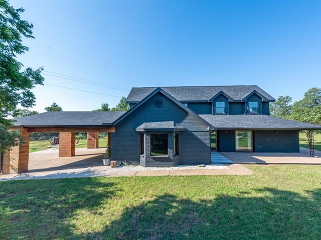 7909 Forest View Dr
