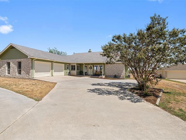 80 Family Cir