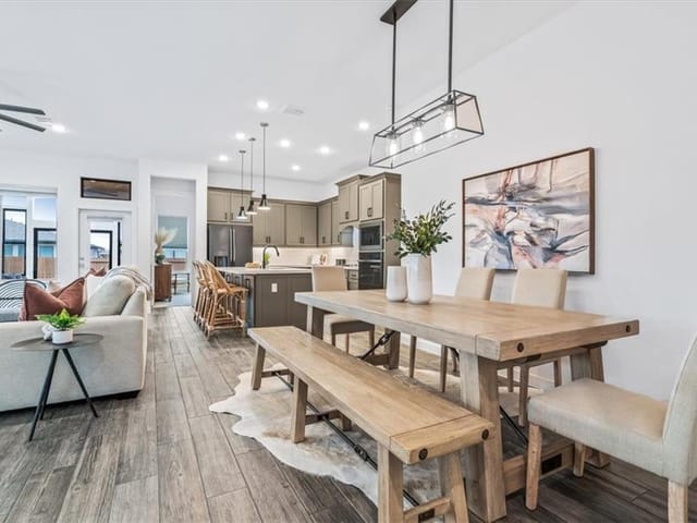 8008 Donnelley Dr