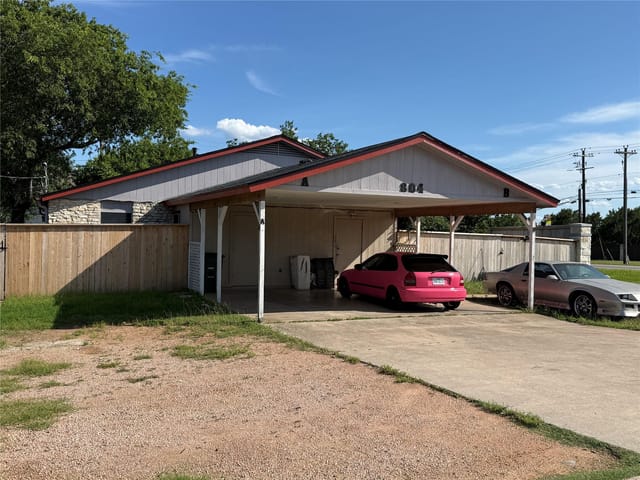 804 Osage DR