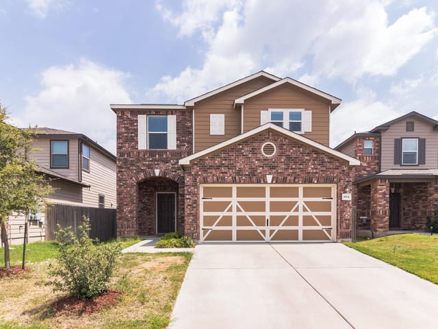 804 Sawbuck DR