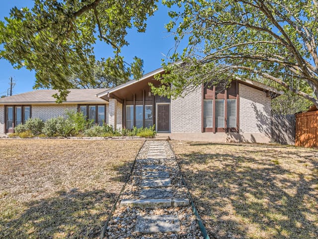 8110 Red Willow Dr