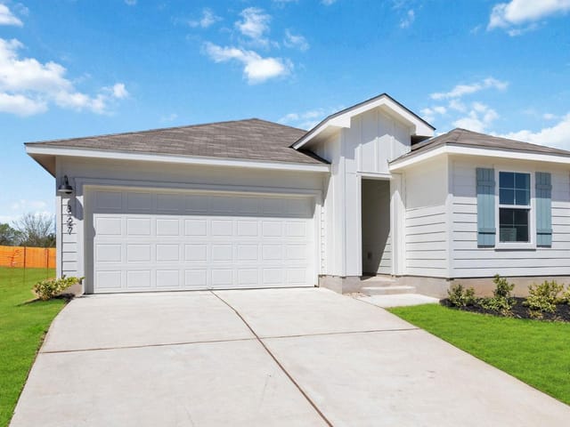 827 Arnold Loop