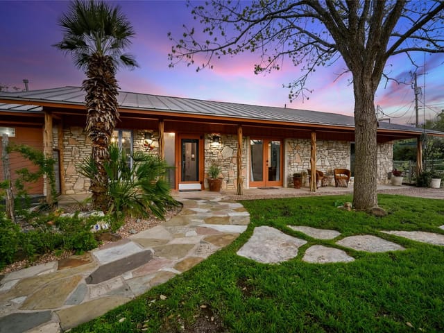 8303 Pitter Pat Ln
