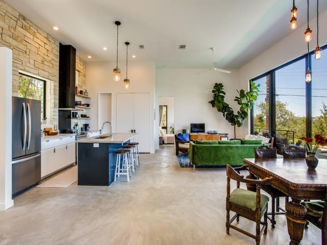 8304 Sage Mountain Trl
