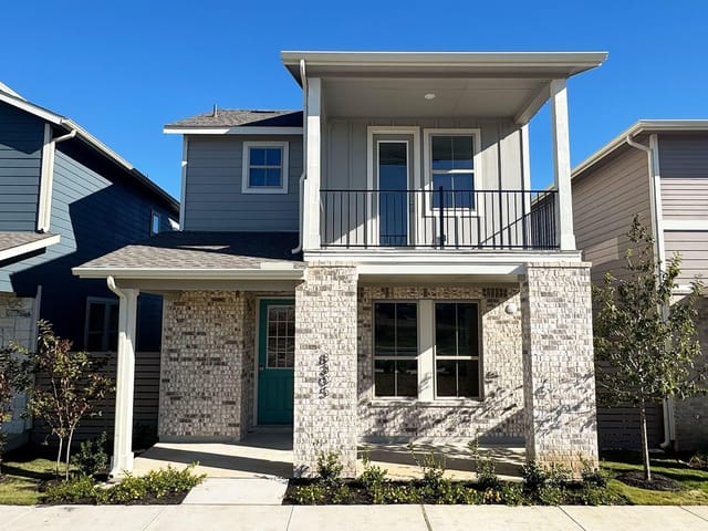 8305 Leroi Dr