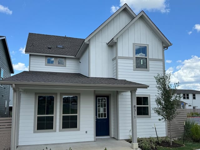 8311 Leroi Dr