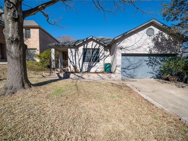 8412 Kansas River Dr