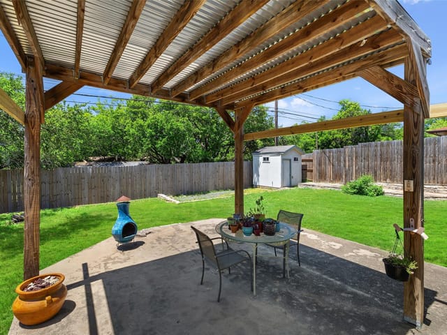 8417 Fenton Dr