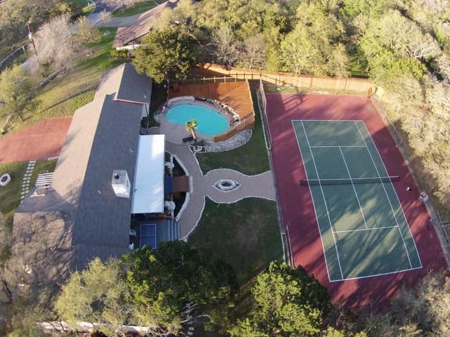 8601 Granada Hills Dr