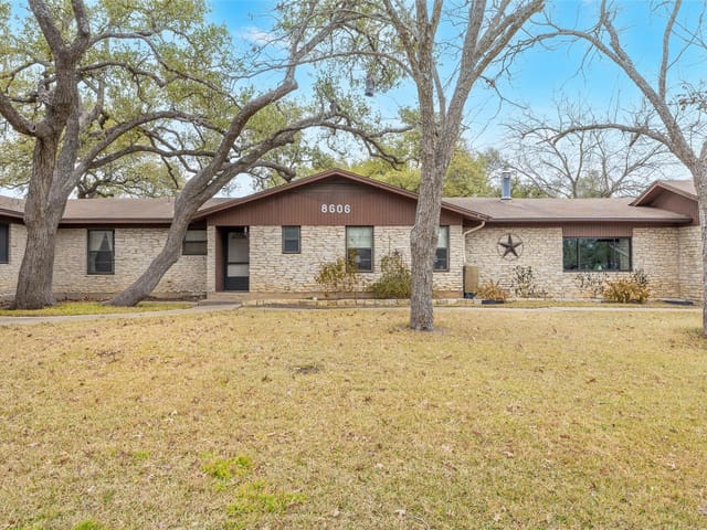 8606 Thunderbird Rd Unit #A & B