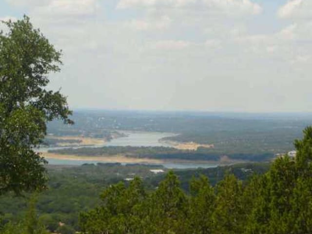 8703 Bluff Ridge TRL