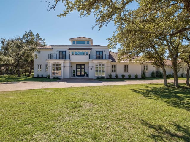8801 Young Ln