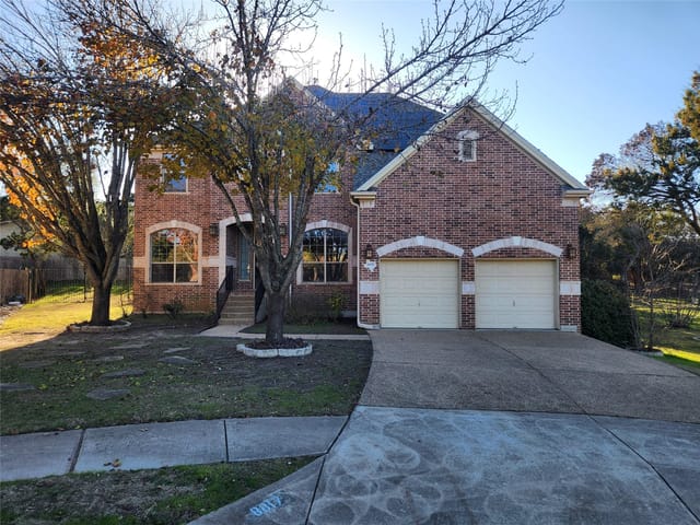 8817 Fenton Dr