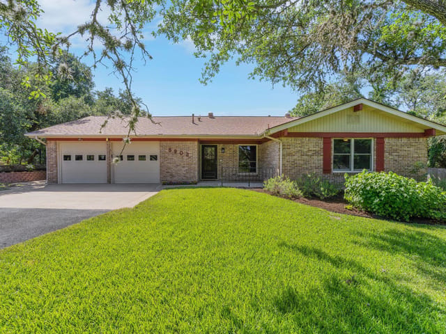 8903 Granada Hills Dr
