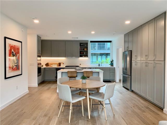 900 S 1st St Unit #421