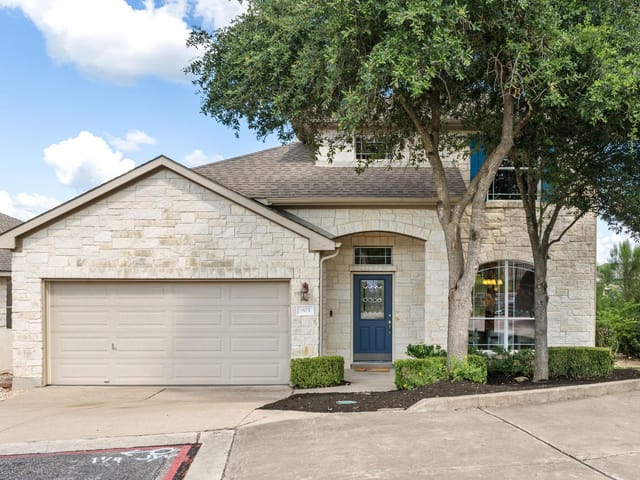 903 Chickadee Ln