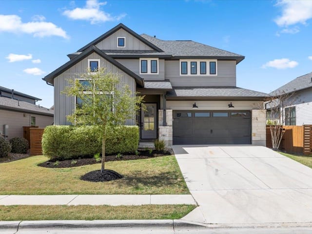 9104 Looksee Ln